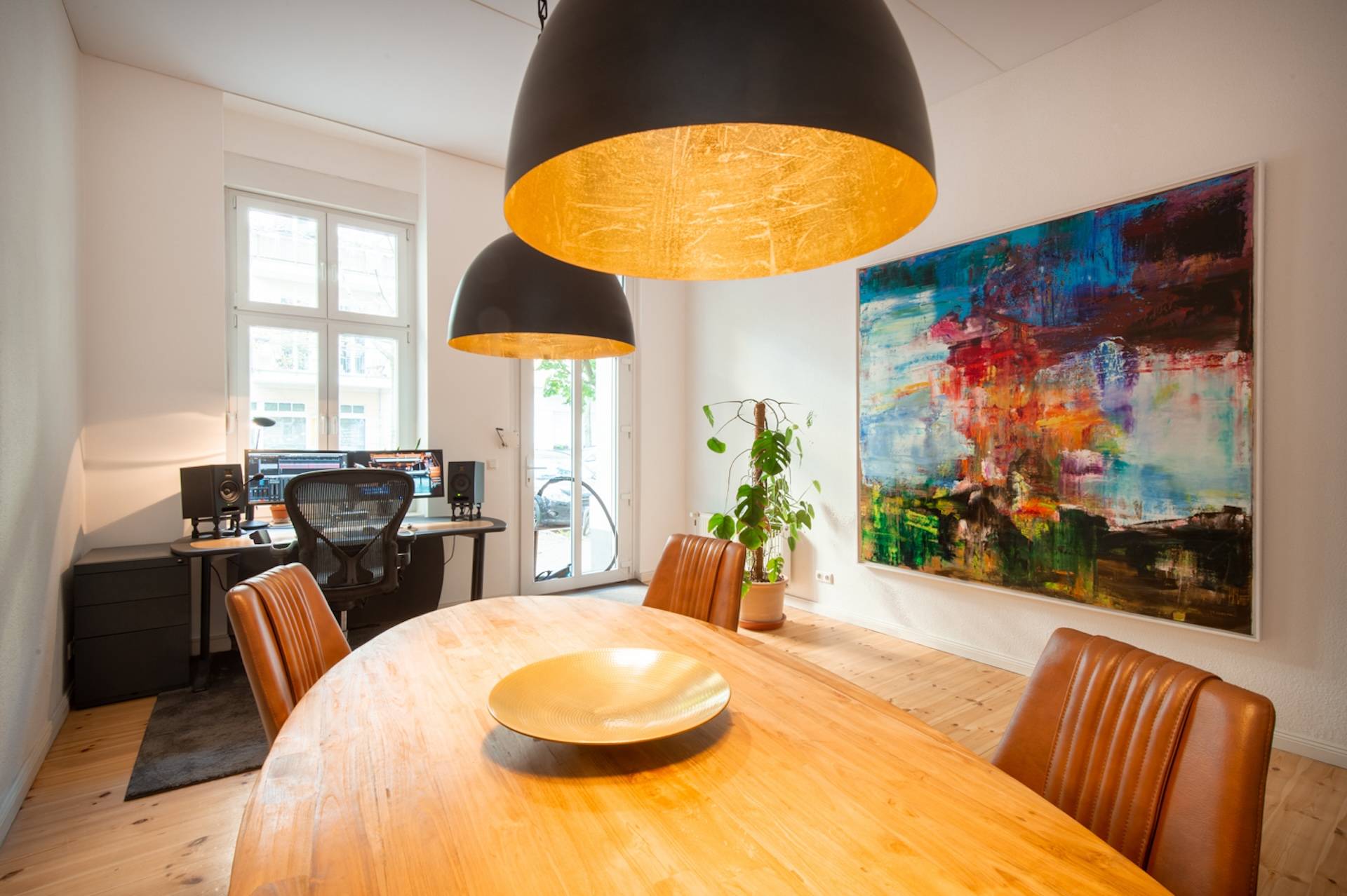 Sprachaufnahmen für Synchron und Voiceover in vielen Sprachen 